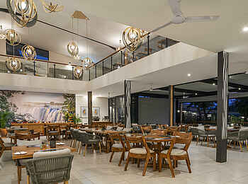 Waterfalls Lodge: Restaurant