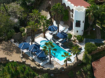 Boutique Hotel Heinitzburg: Blick auf den Pool