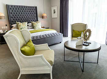 Fairlawns Boutique Hotel & Spa: Villa Moji Bett