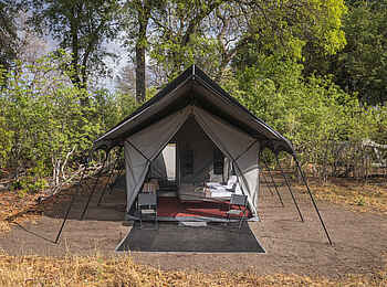 Kweene River Camp: Vorderansicht Zelt