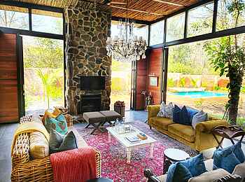 Mukwa River Lodge: Mukwa Cottage Lounge