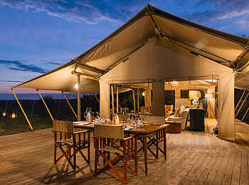 Nkasa Linyanti Camp: Outdoor dining