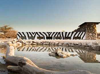 Onguma Forest Camp: Hide am Wasserloch