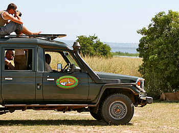 Paraa Safari Lodge: Safari Paraa Safari Lodge: Safari