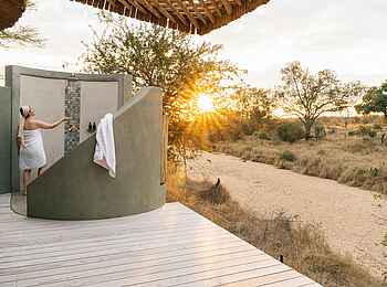 Simbavati Camp George: Die Außendusche Simbavati Camp George: Die Außendusche
