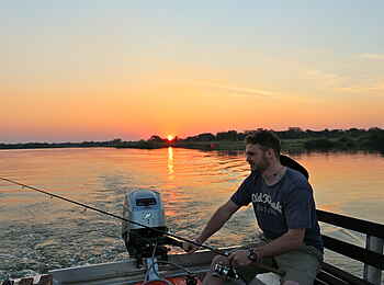 Taranga Safari Lodge: Ausflug auf dem Okavango River
