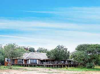 Madikwe Hills Private Game Lodge: Little Madikwe von Außen