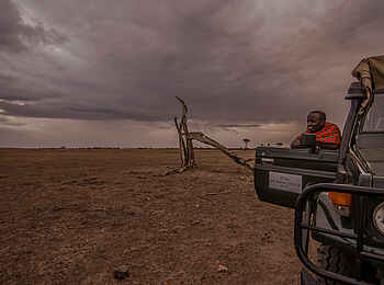 Ol Seki Hemingways Mara: Ein nahendes Gewitter