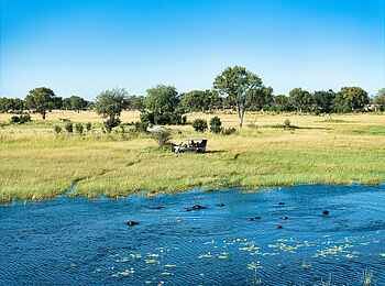 Karangoma Camp: Pirschfahrt mit Nilpferdsichtung Karangoma Camp: Pirschfahrt mit Nilpferdsichtung