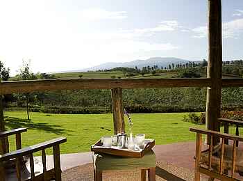 Ngorongoro Farmhouse: Kaffee auf der privaten Terrasse Ngorongoro Farmhouse: Kaffee auf der privaten Terrasse