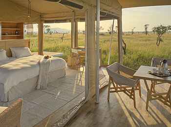 Roving Bushtops Camp: Außenansicht Gästezelt