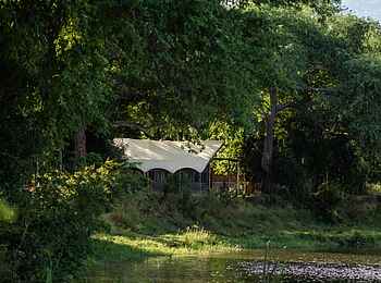 Time + Tide Chongwe Camp: Außenansicht der Gästezelte