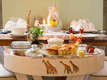 Giraffe Manor: Frühstücksbuffet Giraffe Manor: Frühstücksbuffet