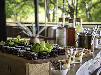 Qorokwe Camp: Afternoon Tea Qorokwe Camp: Afternoon Tea