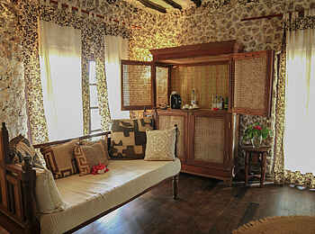 Anna of Zanzibar: Wohnzimmer