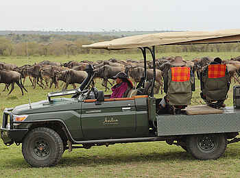 Naboisho Camp: Photografic Vehicle