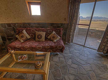 Rostock Ritz Desert Lodge: Sofa Rostock Ritz Desert Lodge: Sofa