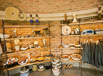 Thorntree River Lodge: Souvenirshop Thorntree River Lodge: Souvenirshop