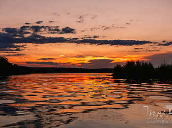 Tsowa Safari Island Lodge: Der Sonnenuntergang