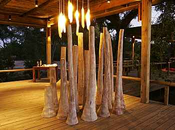 Vumbura Plains Camp: Mokolane-Dekor