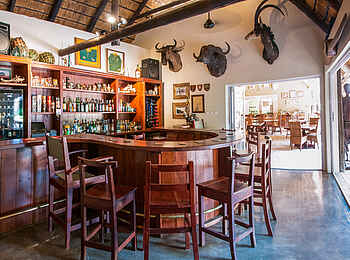 Bayete Guest Lodge: Ngwezi Taverne