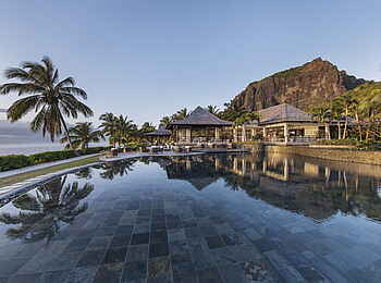 LUX Le Morne: Poolbereich LUX Le Morne: Poolbereich