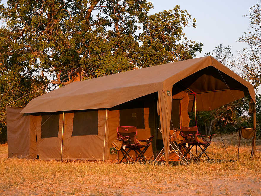 Botswana Camping Highlights: Eines der Zelte aus der Nähe Botswana Camping Highlights: Eines der Zelte aus der Nähe
