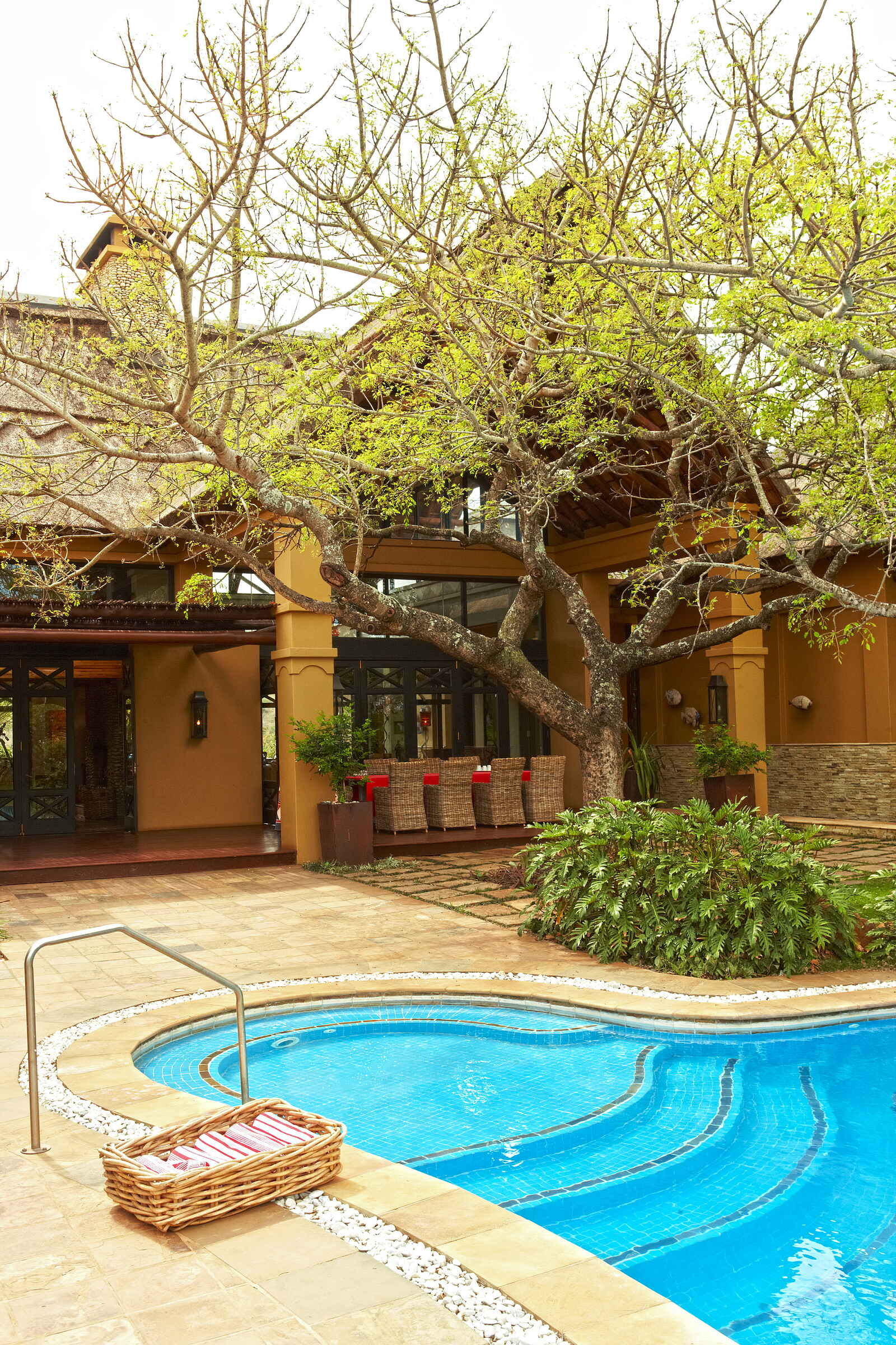 Thanda Villa iZulu: Pool vor dem Haupthaus Thanda Villa iZulu: Pool vor dem Haupthaus