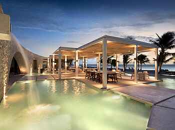 Time + Tide Miavana: Überdachter Speisebereich