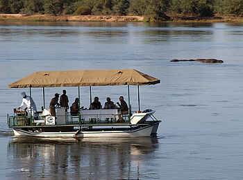 Chiawa Camp: Mittagessen auf dem Fluss