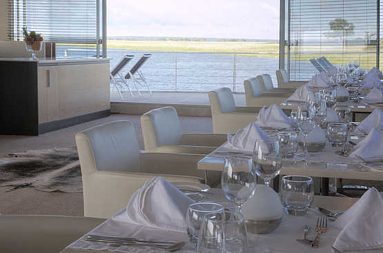 Zambezi Queen: Abendessen Zambezi Queen: Abendessen