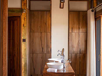 Kwara Camp: Gästezimmer Badezimmer Kwara Camp: Gästezimmer Badezimmer