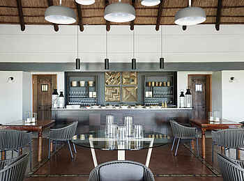 Sanctuary Chobe Chilwero: Esszimmer Sanctuary Chobe Chilwero: Esszimmer