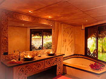 Alfajiri Villas: Bad mit Badewanne