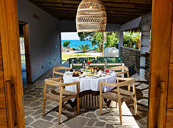 Bawe Island: Eingang zu einer Sunrise Villa und einer Sunset Suite