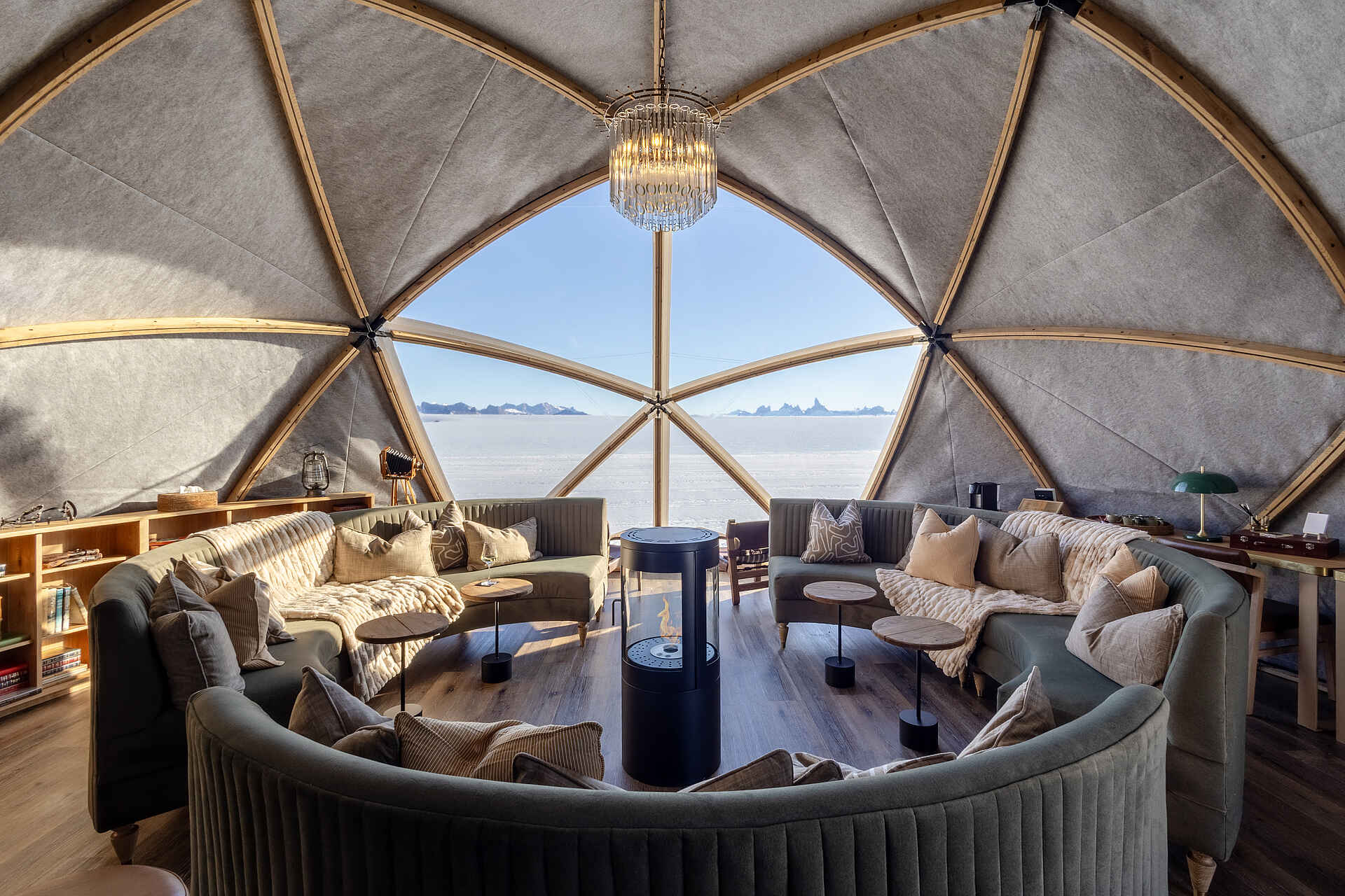 Explorer Camp: Lounge