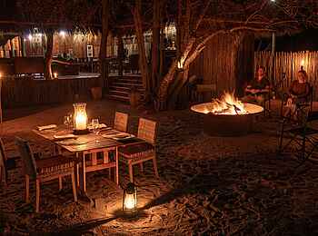 Evolve Back Gham Dhao Lodge: An der Feuerstelle