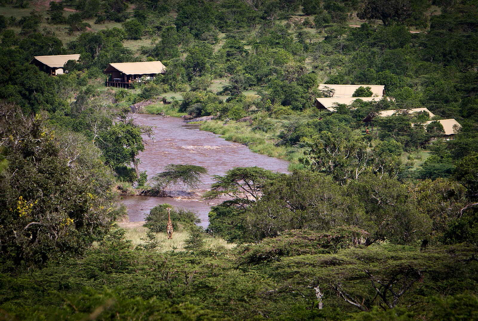 Karen Blixen Camp: Mara River vor dem Camp Karen Blixen Camp: Mara River vor dem Camp