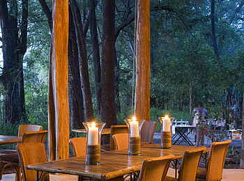 Sandibe Okavango Safari Lodge: Esstisch Sandibe Okavango Safari Lodge: Esstisch