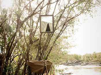 Serian's Nkorombo Mobile Camp: Safari Tent umzäunter Außenbereich