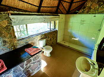 Matobo Hills Lodge: Gästebad Matobo Hills Lodge: Gästebad