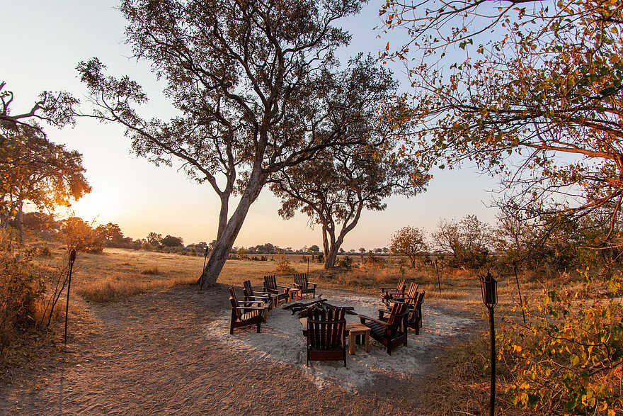 Splash Camp: Feuerplatz vor der Splash Enclave Splash Camp: Feuerplatz vor der Splash Enclave