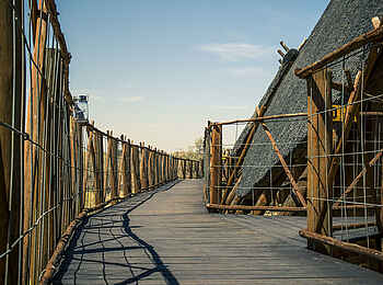 !Xaus Lodge: Holzdielensteg !Xaus Lodge: Holzdielensteg