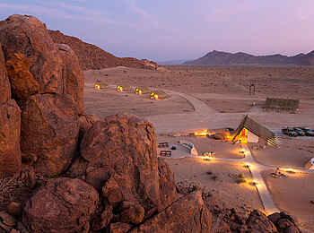 Desert Quiver Camp: Blick auf den Empfangsbereich