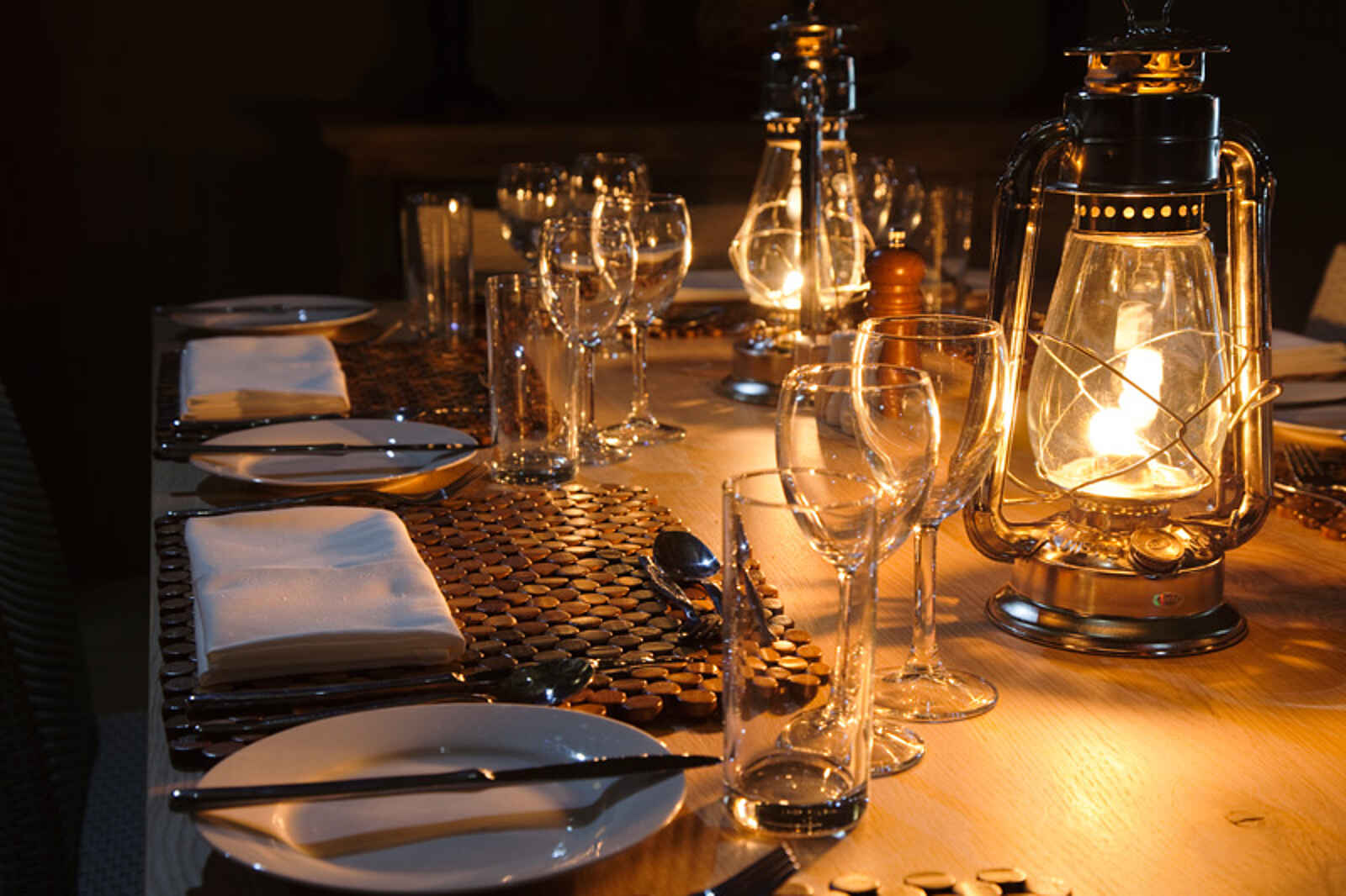 Ghoha Hills Savuti Lodge: Dinner is served Ghoha Hills Savuti Lodge: Dinner is served