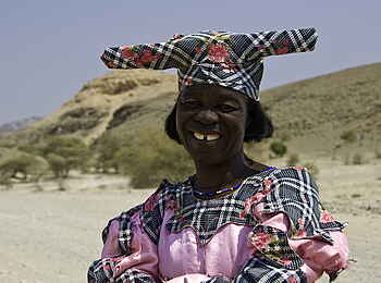 Hoanib Skeleton Coast Camp: Lokale Tracht Hoanib Skeleton Coast Camp: Lokale Tracht