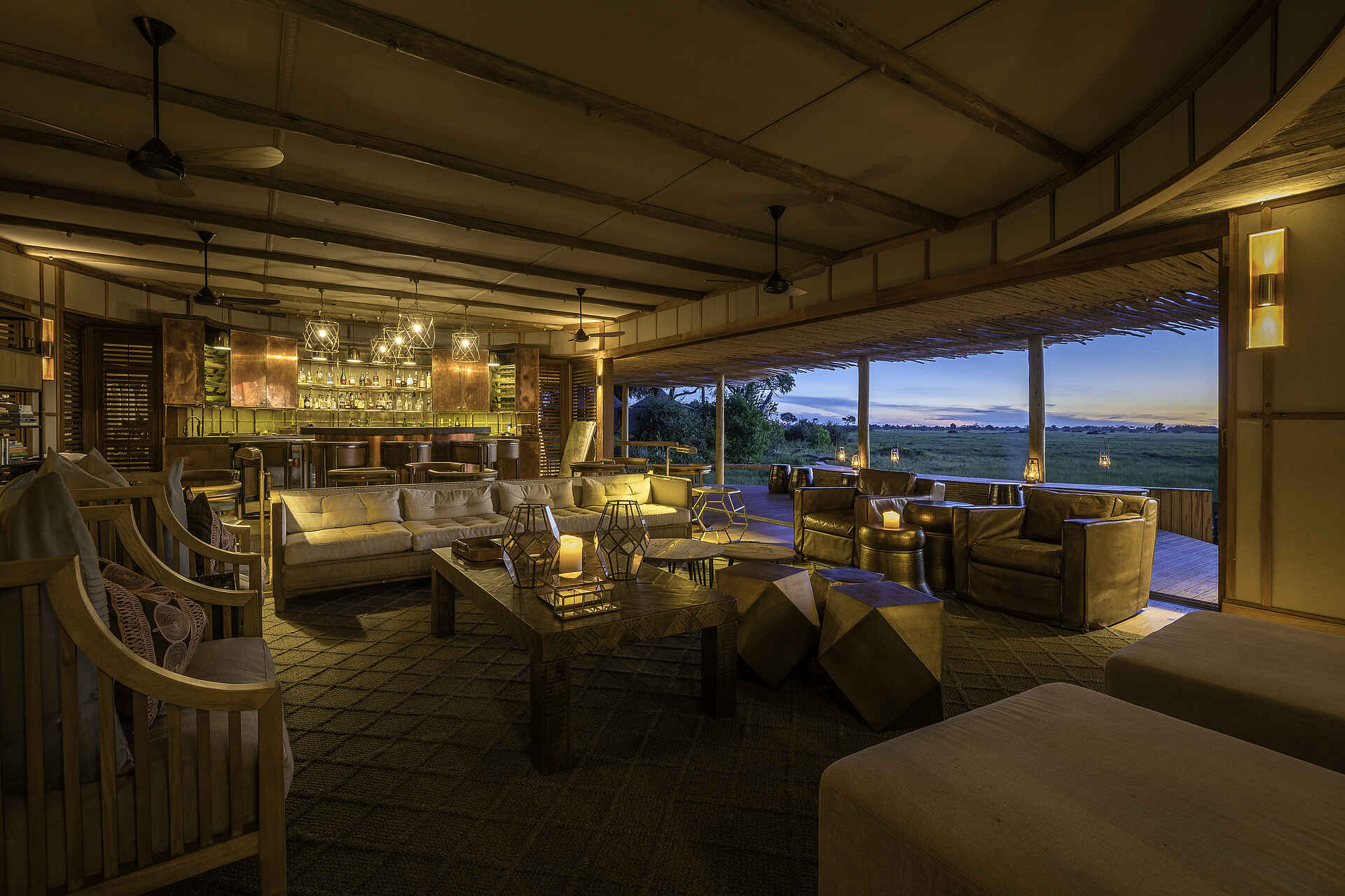 Mombo Camp: Aufenthaltsbereich mit Ausblick auf das Delta