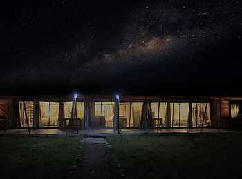 Porini Lion Camp: Familienzelt unter dem Sternenhimmel Porini Lion Camp: Familienzelt unter dem Sternenhimmel