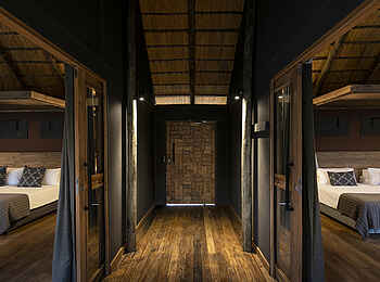 Serra Cafema: Eingangsbereich des Familienzelts