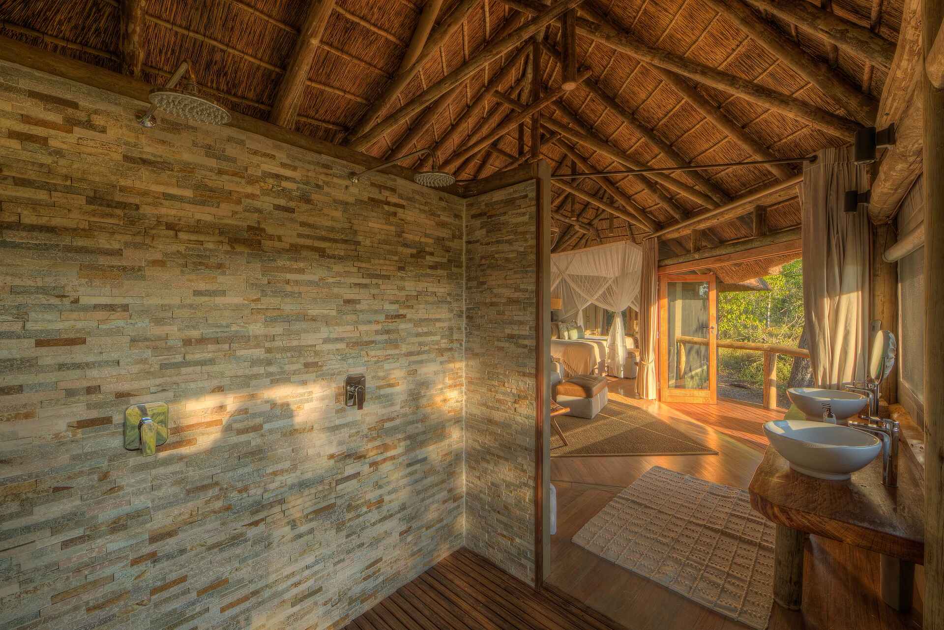 Camp Moremi: Gästebad